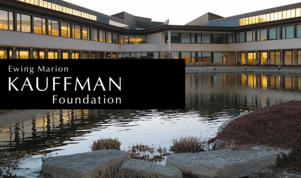 Picture of the Kauffman Foundation building with a lake in front.